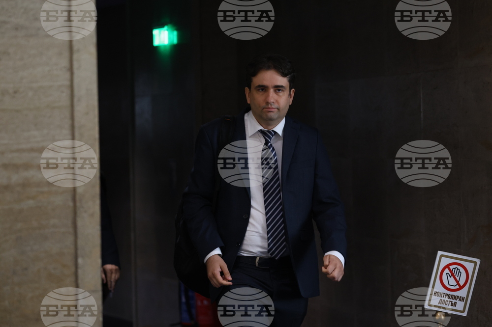 Парламент - заседание - Божидар Божанов