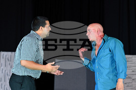 Вършец - театър - „Щастливо семейство“