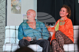 Вършец - театър - „Щастливо семейство“