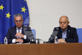 Парламент - заседание