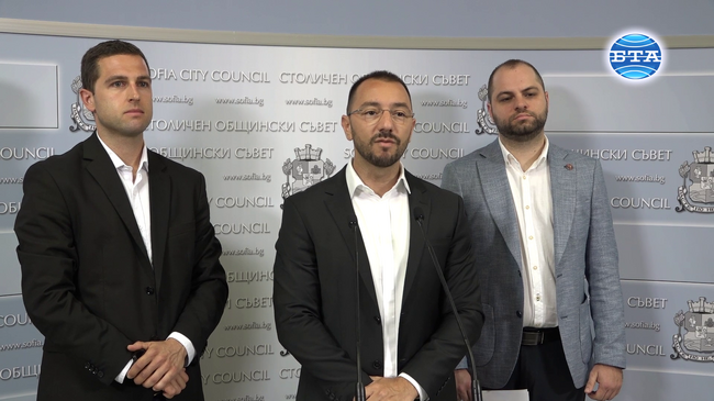 Вече един месец столичният район “Илинден” стои на автопилот, заяви Антон Хекимян от ГЕРБ-СДС