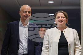 Парламент - заседание