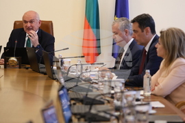 Служебен кабинет - заседание