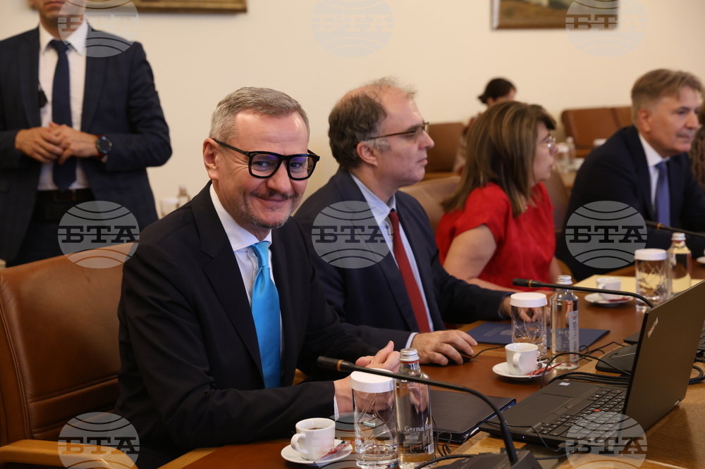 Служебен кабинет - заседание