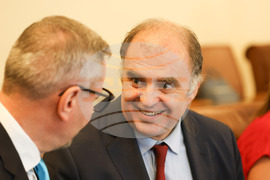 Служебен кабинет - заседание