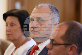 Служебен кабинет - заседание