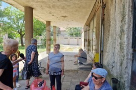 Самоков - БЧК - помощи - раздаване