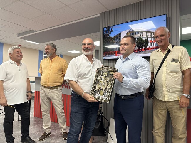 Община Русе: С водосвет бе официално открита новата сграда на ДКЦ – 2 в Русе