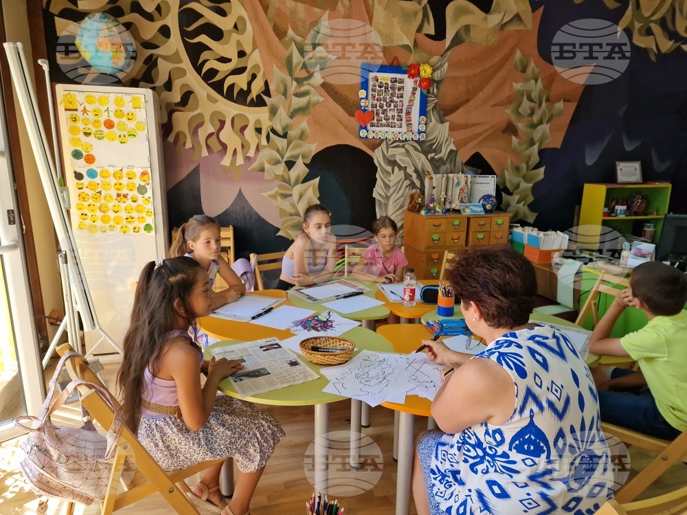 Самоков - библиотека - деца - занимания - нейрографика