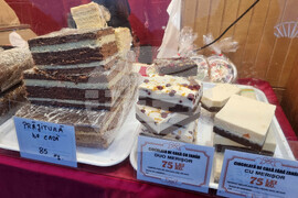 Румъния - парк Друмул Таберей - Коледен базар