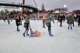 Румъния - парк Друмул Таберей - Коледен базар