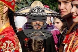 Международен фолклорен фестивал „Витоша“ - дефиле