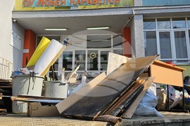 Русе - училище - пожар - разчистване