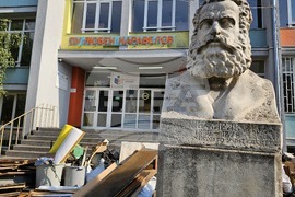 Русе - училище - пожар - разчистване