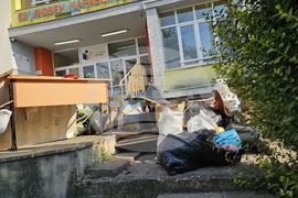 Русе - училище - пожар - разчистване