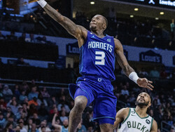 Bucks Hornets Basketball