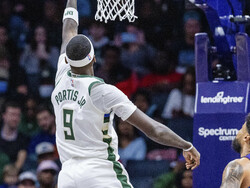 Bucks Hornets Basketball