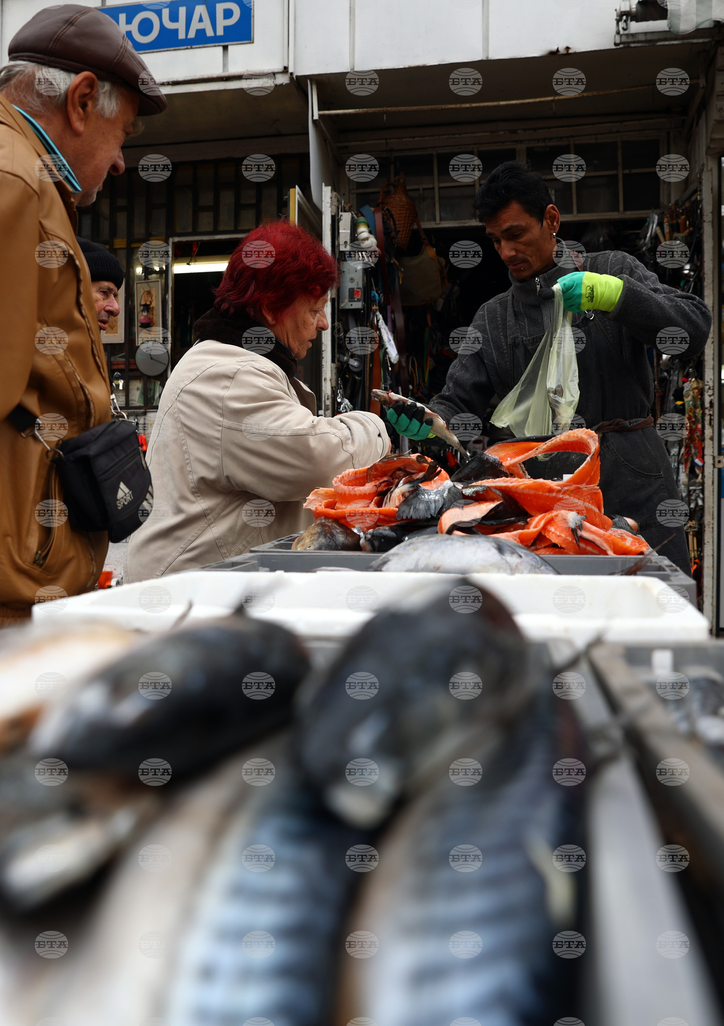 Женски пазар - риба