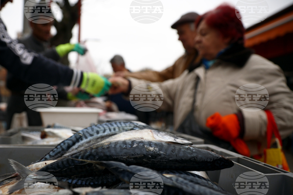 Женски пазар - риба