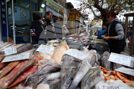 Женски пазар - риба