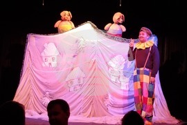 Кърджали  - „Коледна бъркотия“ - театър 