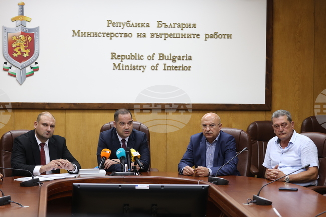 МВР - Калин Стоянов - брифинг - пожари