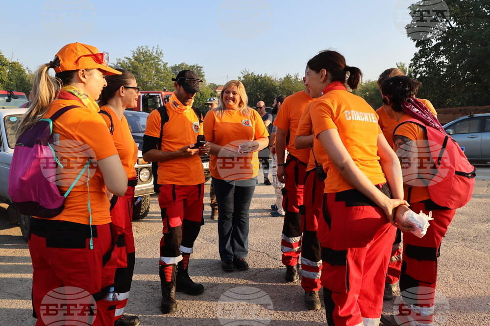 Село Отец Паисиево - гасене на пожар - брифинг