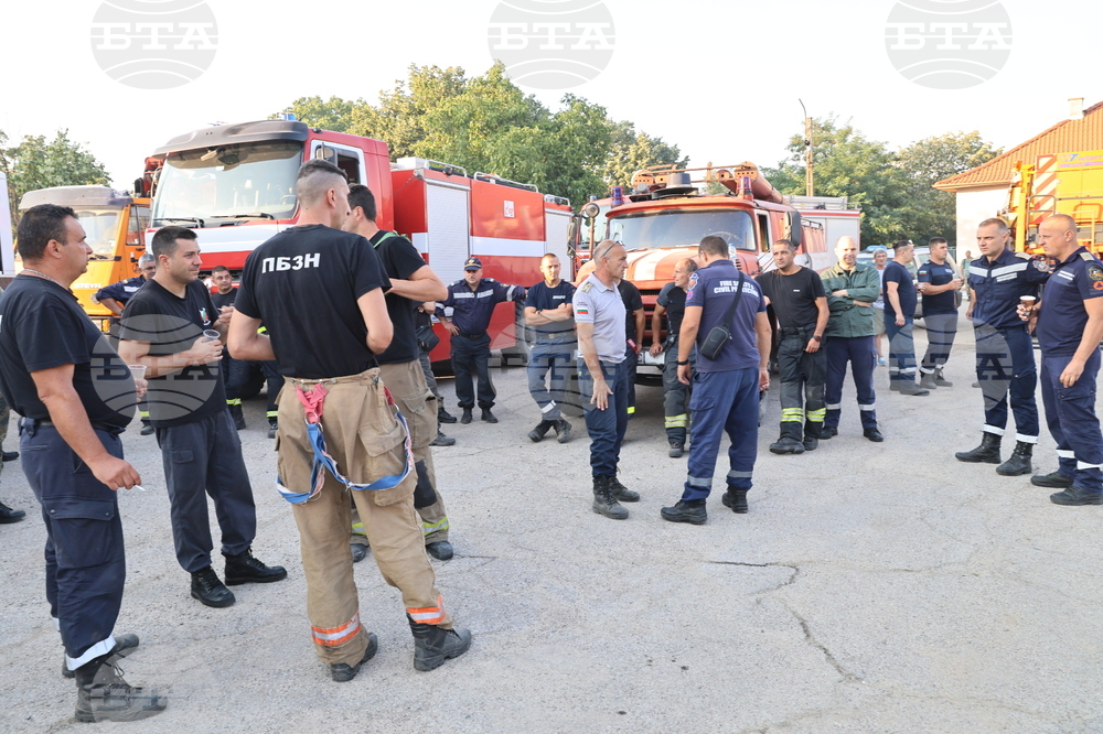 Село Отец Паисиево - гасене на пожар - брифинг
