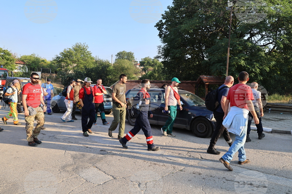Село Отец Паисиево - гасене на пожар - брифинг