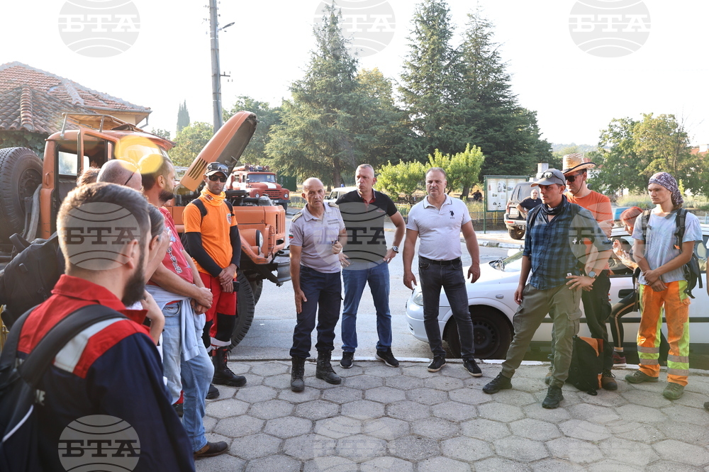 Село Отец Паисиево - гасене на пожар - брифинг