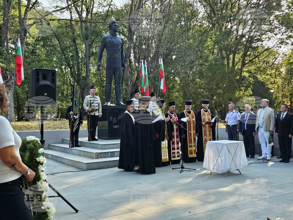 Русенци отбелязаха 187 години от рождението на Васил Левски