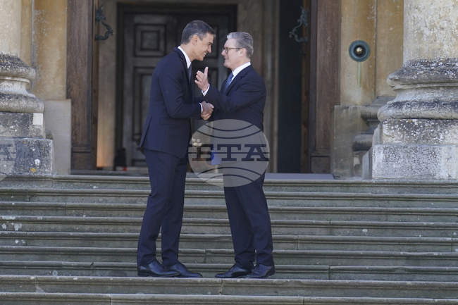 ЕФЕ: Испанският премиер Педро Санчес ще посети през септември за първи път Даунинг Стрийт 10 за двустранна среща с британския си колега