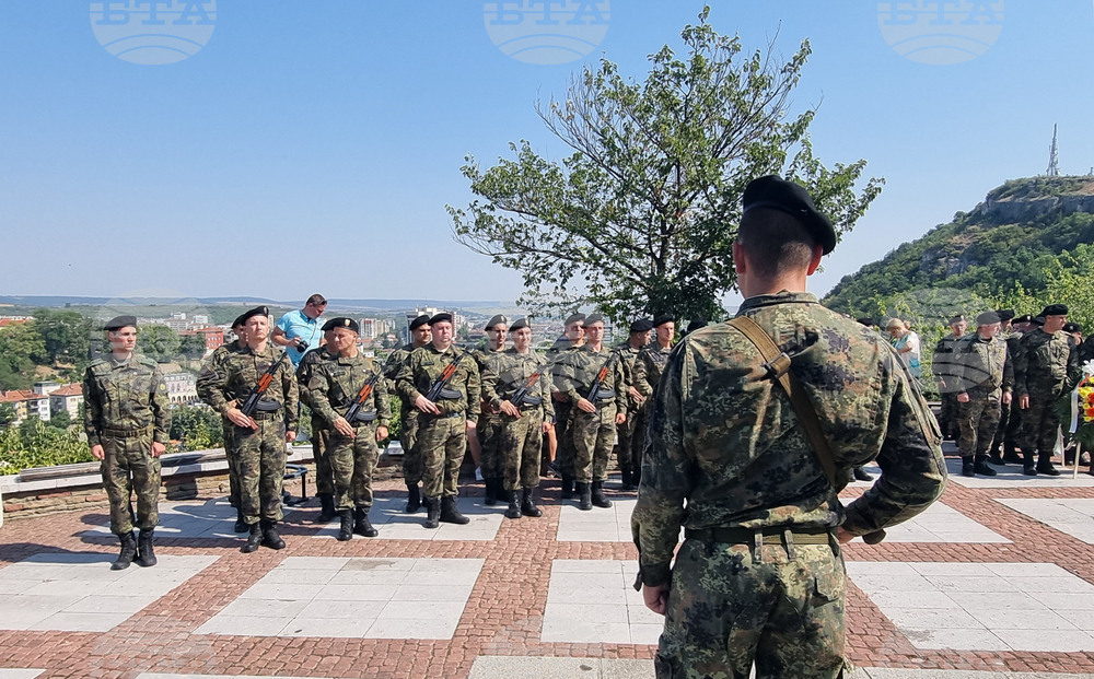 Ловеч - Васил Левски - рождение годишнина - паметник - почит