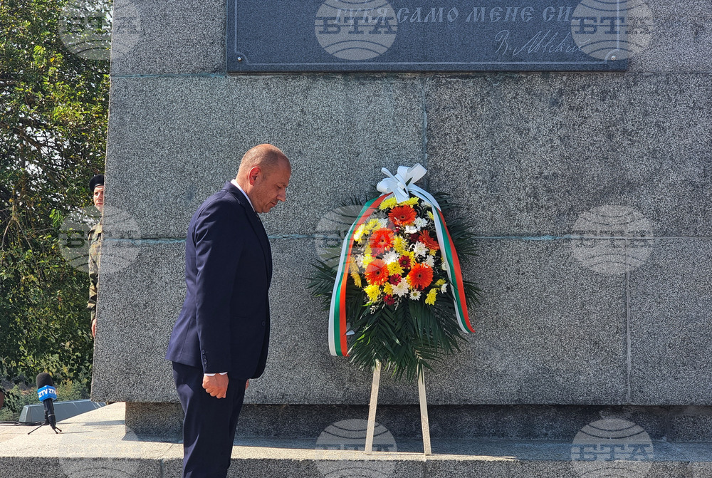 Ловеч - Васил Левски - рождение годишнина - паметник - почит