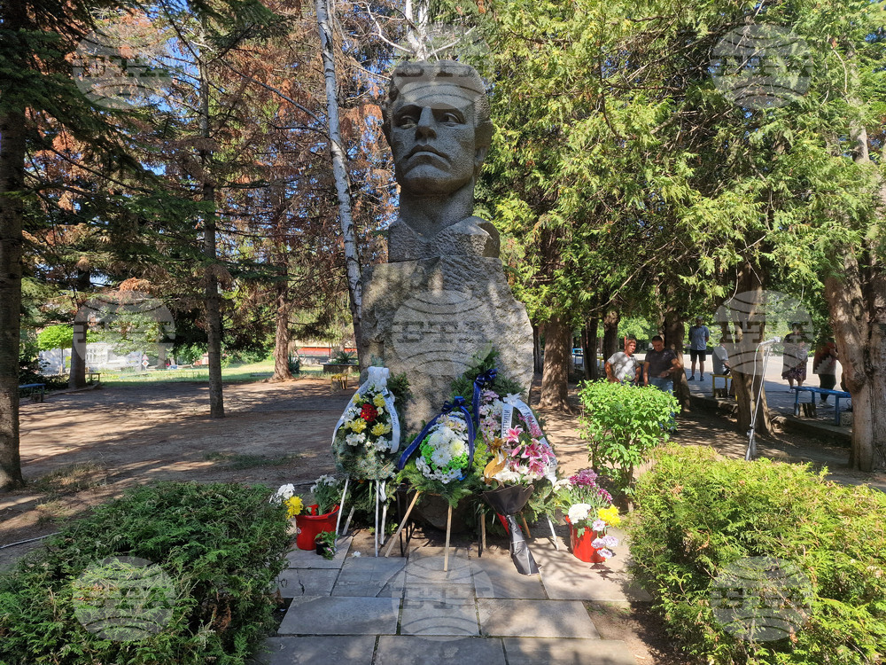 В Кубрат се поклониха пред делото на Апостола на свободата