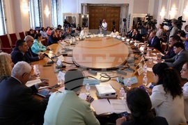 Парламент - Комисия по бюджет и финанси