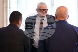 Парламент - Комисия по бюджет и финанси