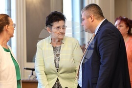 Парламент - Комисия по бюджет и финанси