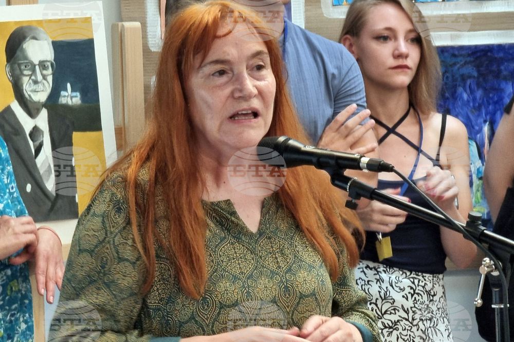 Бургас - изложба - Лятна академия за деца и ученици във филиал на НХА
