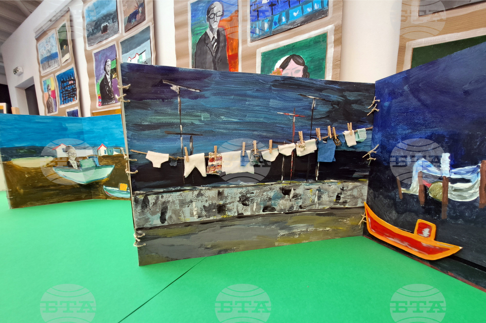 Бургас - изложба - Лятна академия за деца и ученици във филиал на НХА