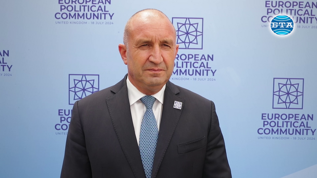 Президентът Румен Радев заяви, че още утре сутринта ще обяви кога ще връчи втория мандат за съставяне на правителство