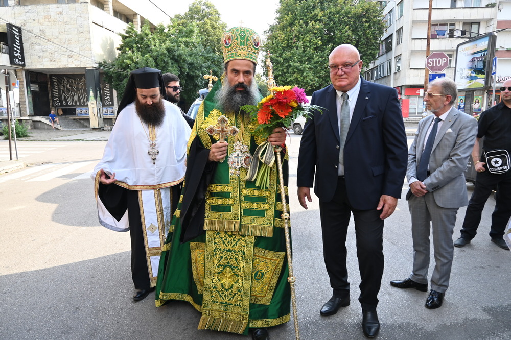 Община Видин: Новоизбраният български патриарх Даниил с първото си посещение във Видин след интронизацията
