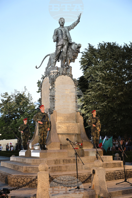 В Карлово тържествено ще бъде отбелязана 188-ата годишнина от рождението на Апостола на свободата Васил Левски и празника на града