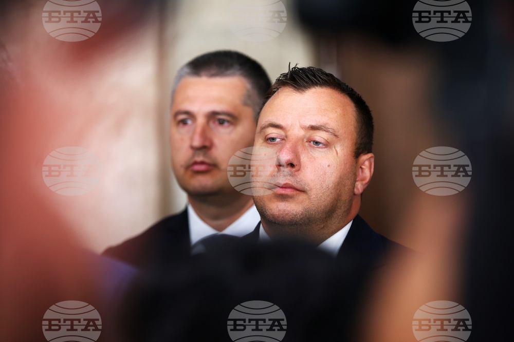 Петър Петров - брифинг