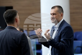 Парламент - заседание