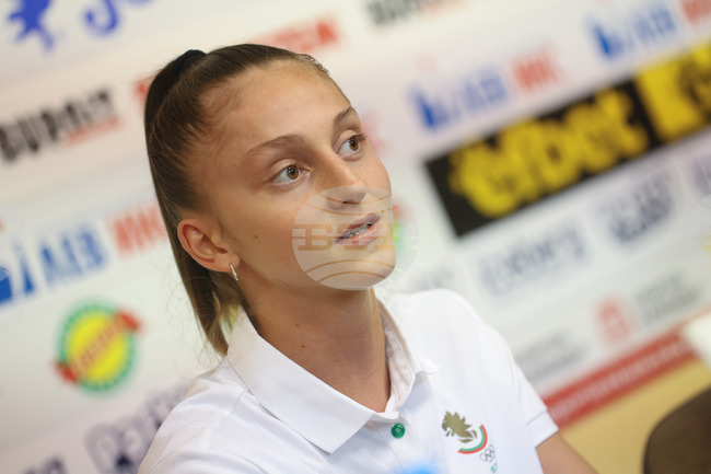 Калояна Налбантова се класира за четвъртфиналите на турнир по бадминтон в Глазгоу