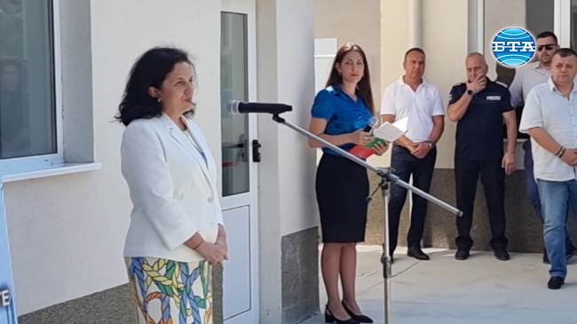 Служебният министър на правосъдието Мария Павлова откри реновираното общежитие към затвора в Бургас