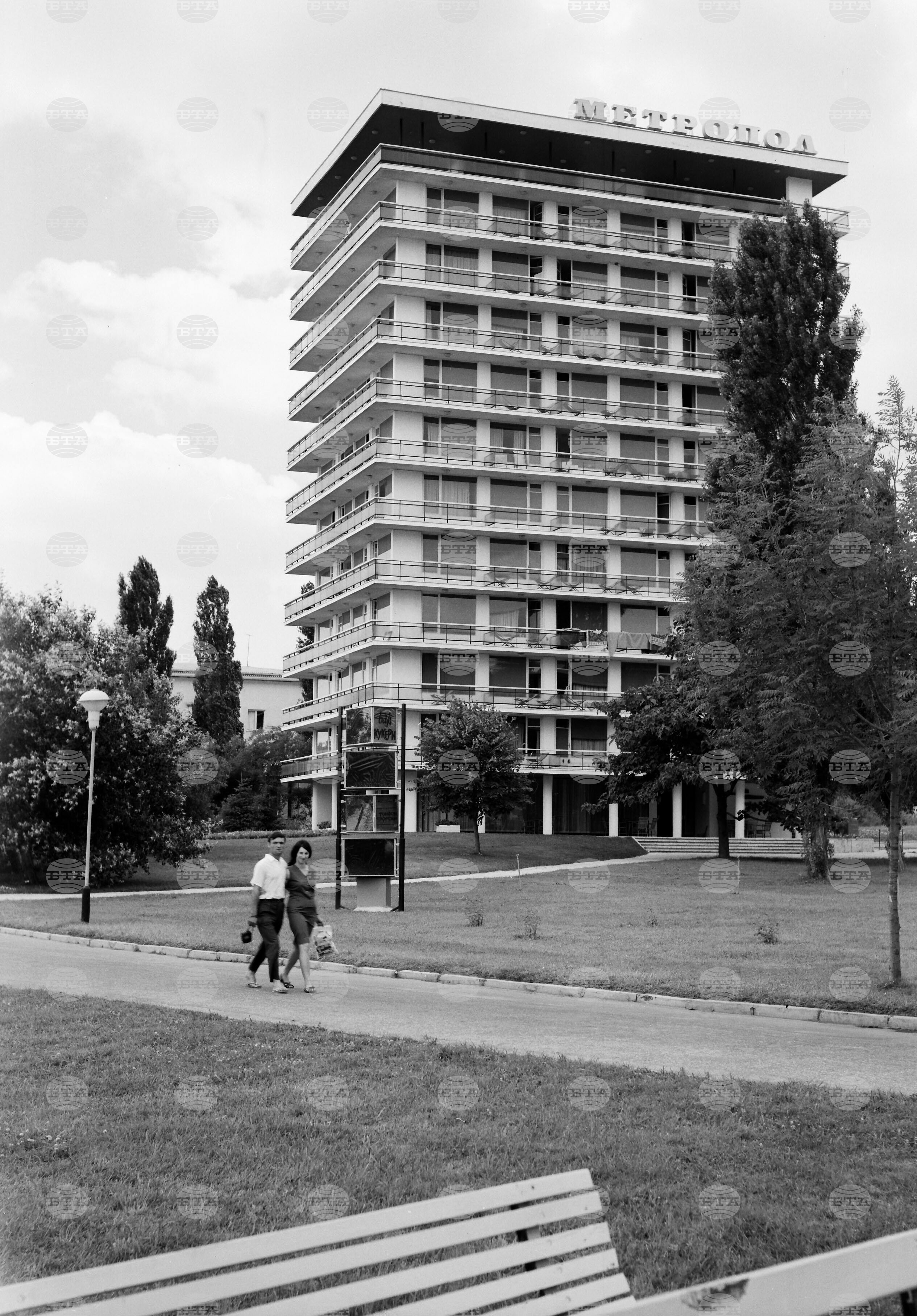 Поглед към курорта "Златни пясъци" през юли 1968 г.