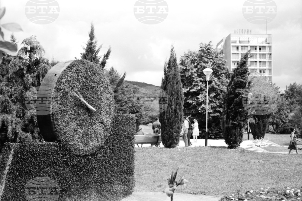 Поглед към курорта "Златни пясъци" през юли 1968 г.