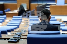 Парламент - заседание